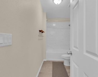 613 E 2nd Street - Photo Thumbnail 13