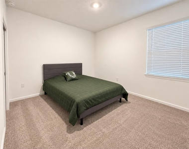 1675 Cadence Street - Photo Thumbnail 12