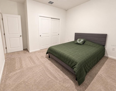 1675 Cadence Street - Photo Thumbnail 11