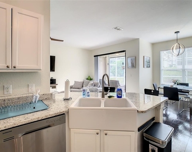 246 Herring Street - Photo Thumbnail 12