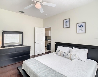246 Herring Street - Photo Thumbnail 15