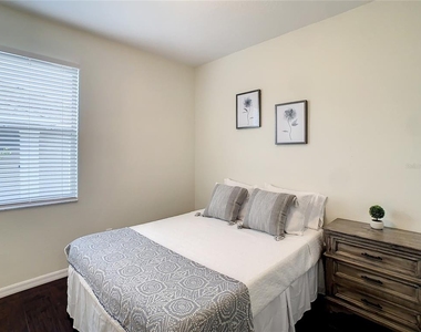 246 Herring Street - Photo Thumbnail 19