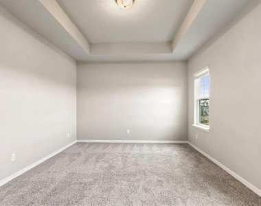 2908 Meleto Boulevard - Photo Thumbnail 19