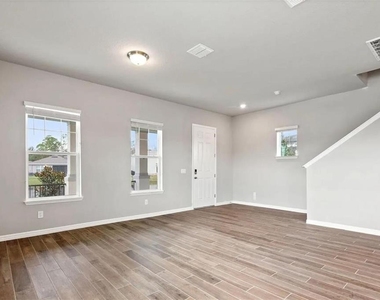 2908 Meleto Boulevard - Photo Thumbnail 2