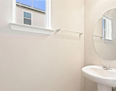 2908 Meleto Boulevard - Photo Thumbnail 6