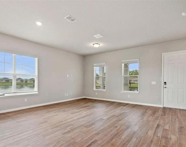 2908 Meleto Boulevard - Photo Thumbnail 10