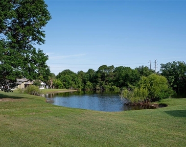 102 Candlewick Court - Photo Thumbnail 1