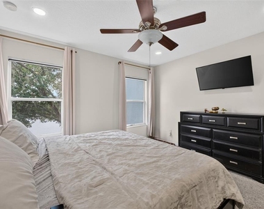 6086 Chapledale Dr - Photo Thumbnail 17