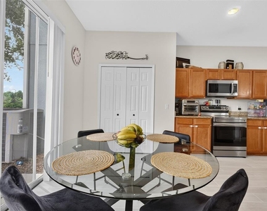 6086 Chapledale Dr - Photo Thumbnail 6