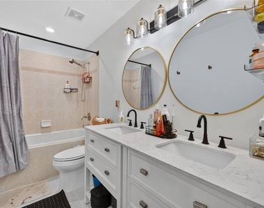 6086 Chapledale Dr - Photo Thumbnail 23