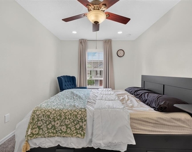 6086 Chapledale Dr - Photo Thumbnail 25