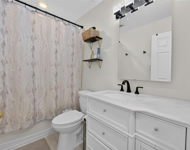 6086 Chapledale Dr - Photo Thumbnail 30