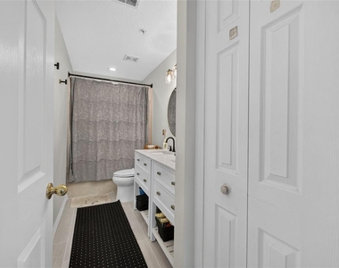 6086 Chapledale Dr - Photo Thumbnail 21