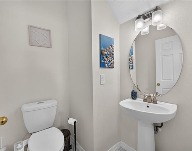 6086 Chapledale Dr - Photo Thumbnail 12