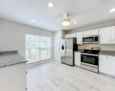 900 W Charing Cross Circle - Photo Thumbnail 14