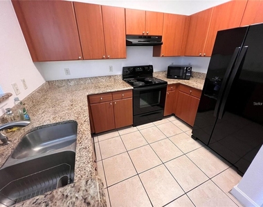 304 E South Street - Photo Thumbnail 1