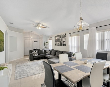 419 Rona Lane - Photo Thumbnail 12