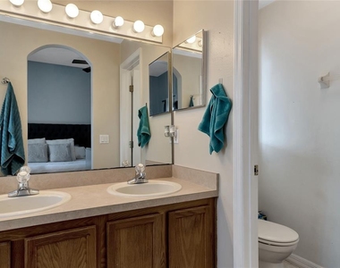 419 Rona Lane - Photo Thumbnail 26