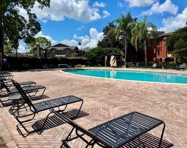 1321 Arbor Vista Loop - Photo Thumbnail 15