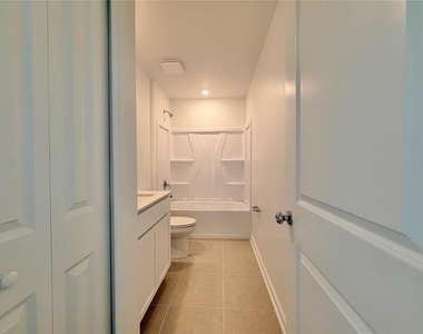 2786 Pennachio Drive - Photo Thumbnail 31