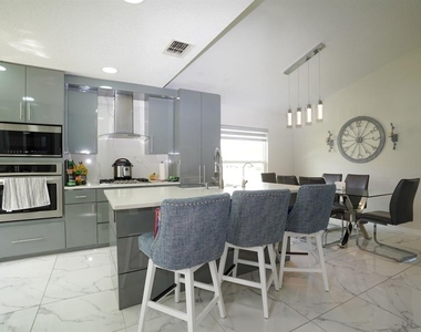 550 Fox Loop - Photo Thumbnail 6