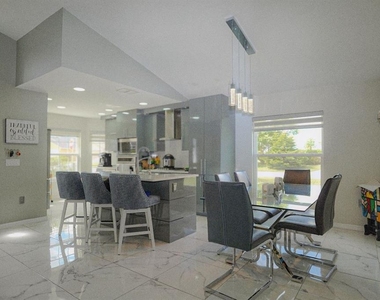 550 Fox Loop - Photo Thumbnail 2