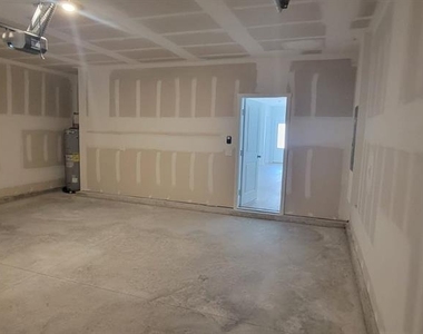 5117 Marlberry Court - Photo Thumbnail 11