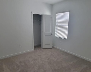 5117 Marlberry Court - Photo Thumbnail 23