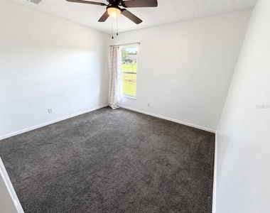 1325 Oakwood Court - Photo Thumbnail 9