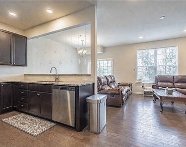 1499 Black Forest Drive - Photo Thumbnail 5