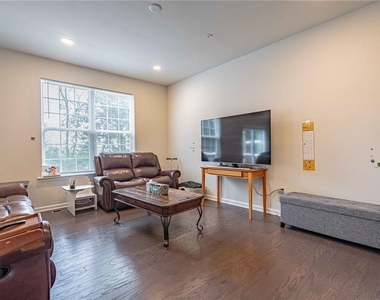 1499 Black Forest Drive - Photo Thumbnail 9