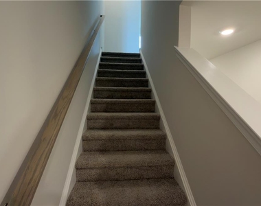 8204 Alexander Court - Photo Thumbnail 6