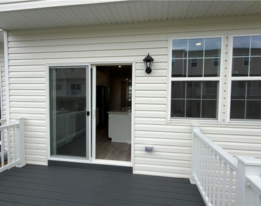 8204 Alexander Court - Photo Thumbnail 31