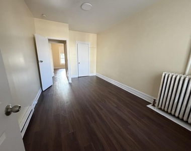 848 N 7th Street - Photo Thumbnail 2
