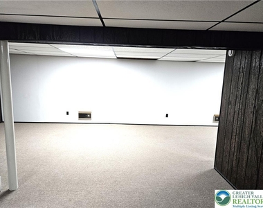 2141 Aster Road - Photo Thumbnail 21