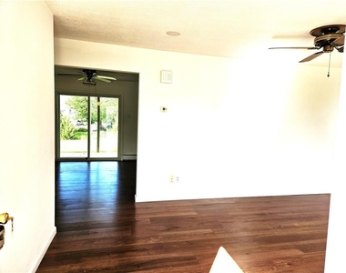 2141 Aster Road - Photo Thumbnail 3