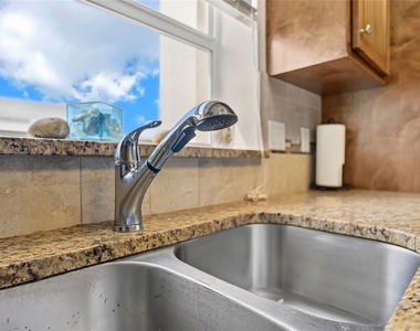 5300 S Atlantic Avenue - Photo Thumbnail 11