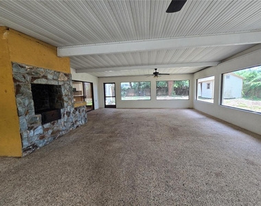 1115 Old Polk City Road - Photo Thumbnail 13