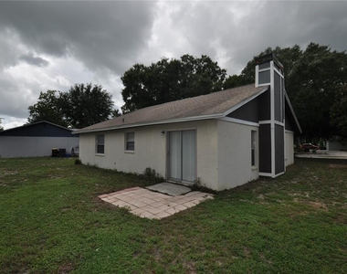 828 Cinnamon Drive E - Photo Thumbnail 16