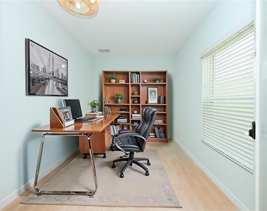2028 Rosewood Circle - Photo Thumbnail 24