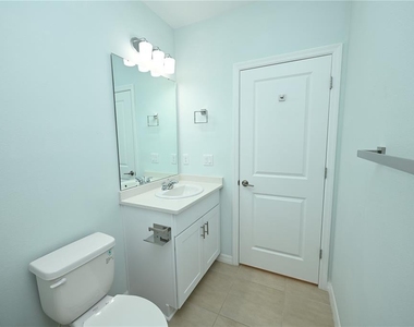2028 Rosewood Circle - Photo Thumbnail 40