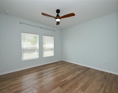 2028 Rosewood Circle - Photo Thumbnail 37