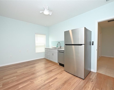 2028 Rosewood Circle - Photo Thumbnail 33