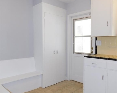 552 Ne 5th Avenue - Photo Thumbnail 7