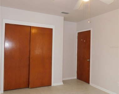 552 Ne 5th Avenue - Photo Thumbnail 8