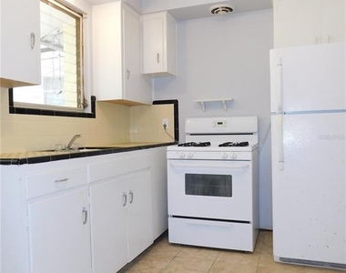 552 Ne 5th Avenue - Photo Thumbnail 5