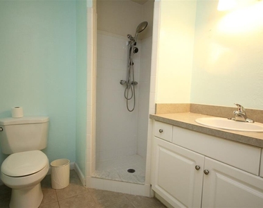 501 Sw 75th Street - Photo Thumbnail 8