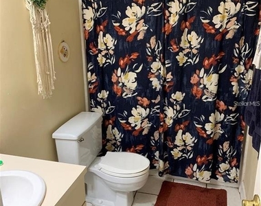 4312 Nw 29 Way - Photo Thumbnail 8