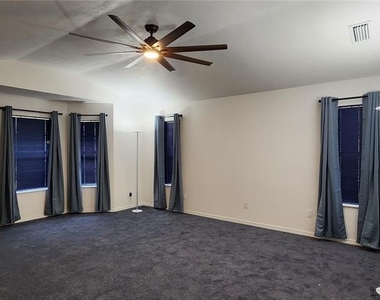 25335 Sw 17th Avenue - Photo Thumbnail 8