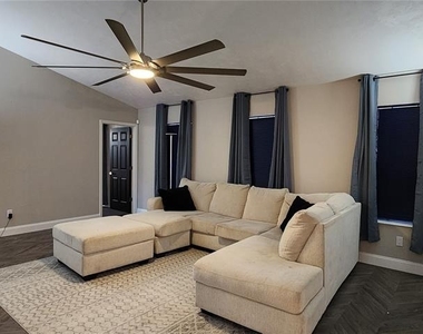 25335 Sw 17th Avenue - Photo Thumbnail 3